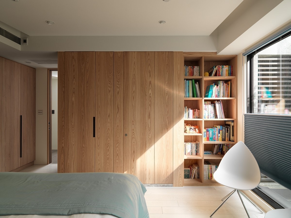 Hệ tủ quần áo gỗ đụng trần giúp tối ưu diện tích