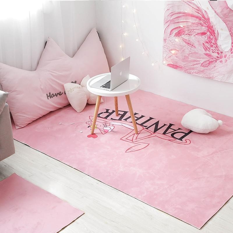 Thảm trải sàn màu hồng trang trí phòng ngủ
