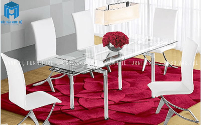 Thảm trải màu đỏ rực rỡ mang đến nguồn năng lượng tràn đầy cho căn nhà