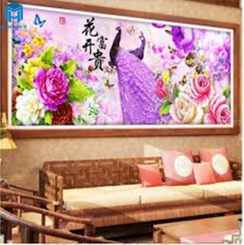Tranh thêu chữ thập treo phòng khách với hình ảnh rừng hoa và những chú bướm bay lượn mang đến sự rực rỡ cho gia đình cả trong đời sông và sự nghiệp