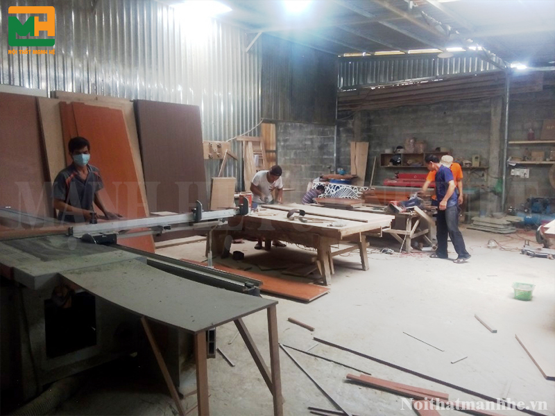 Xưởng sản xuất trực tiếp tại Quận 12 với những thiết bị máy móc hiện đại và đội ngũ nhân viên lành nghề