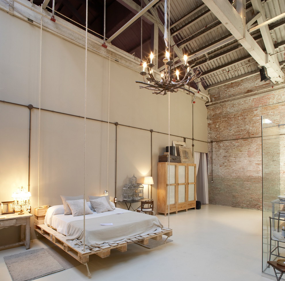 Giường pallet được thiết kế dùng các sợi dây thừng treo lơ  lửng trong không gian phòng ngủ khá đặ biệt tạo cảm giác hoang dã