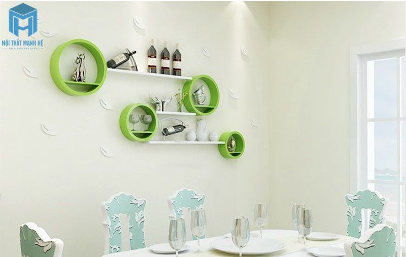 Kệ treo tường trang trí gian bếp trẻ trung