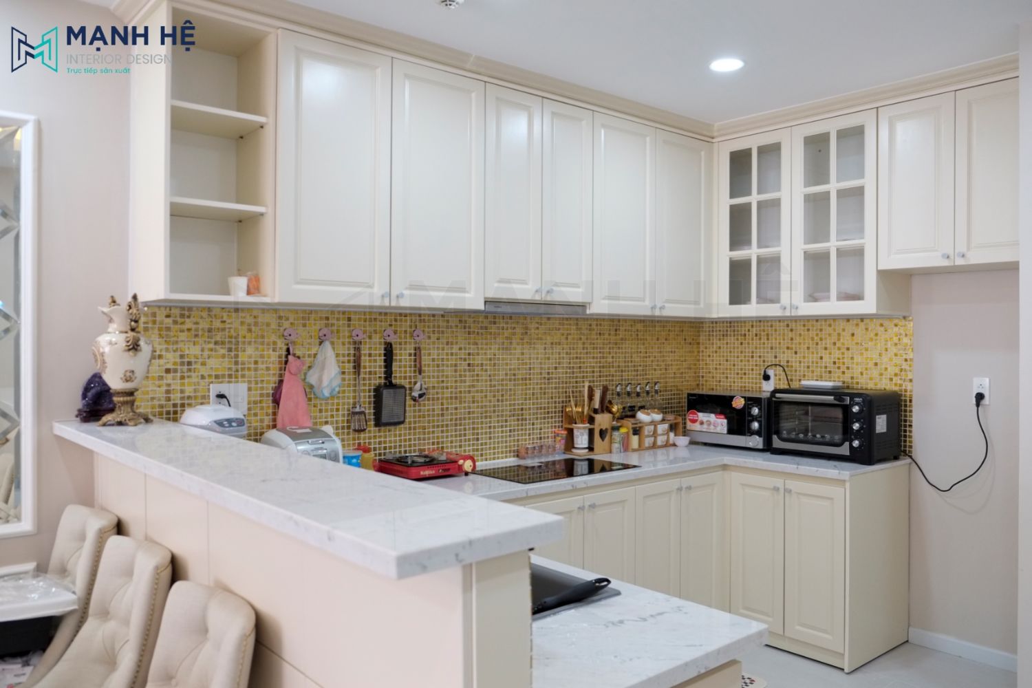 Hoàn thiện nội thất căn hộ tân cổ điển Gold View – 70m2 Hoàn thiện nội thất căn hộ tân cổ điển Gold View – 70m2