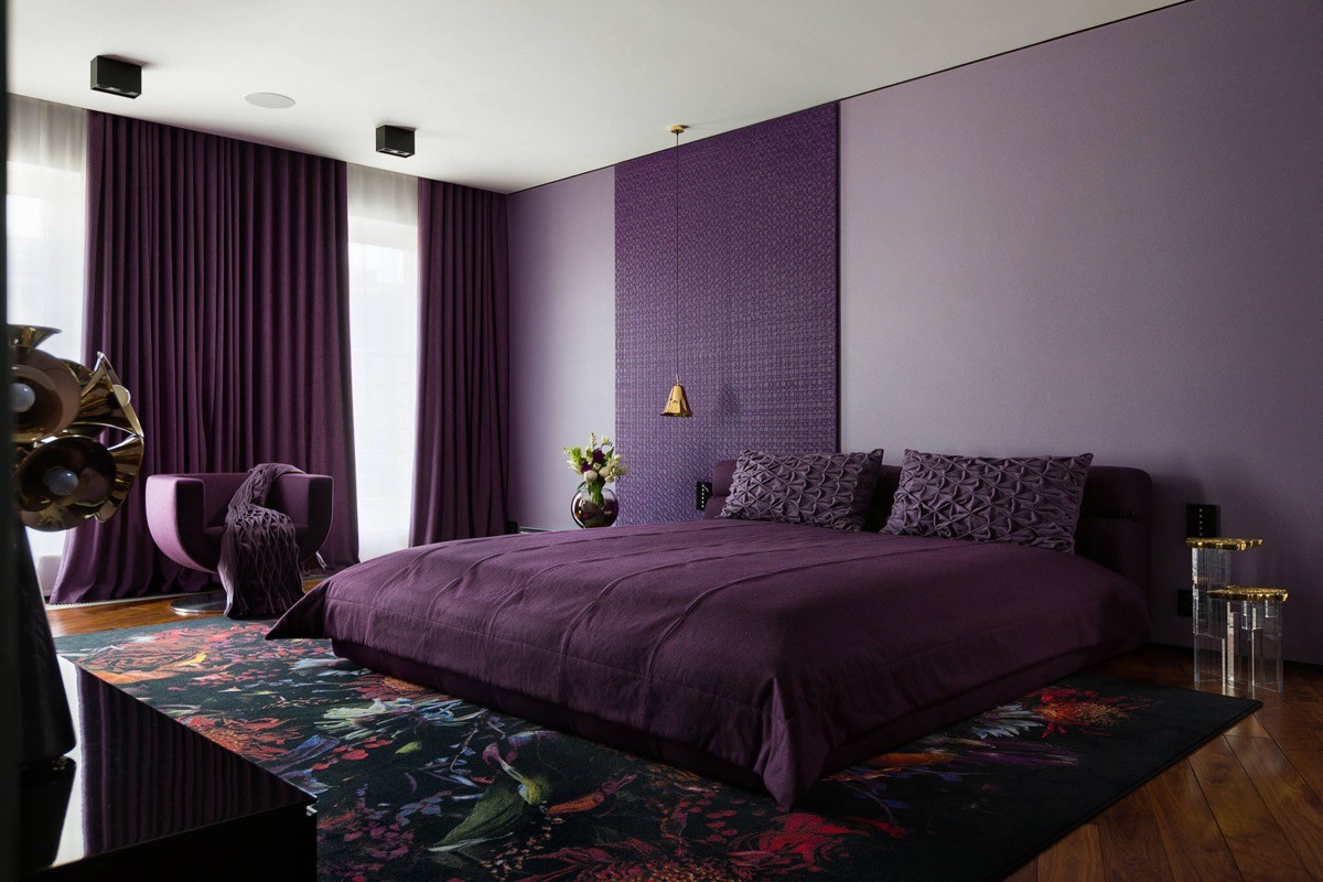 Sơn tường phòng ngủ màu tím thủy chung cho vợ chồng