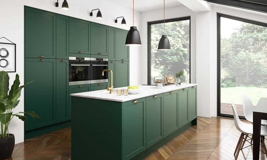 Tủ bếp màu xanh rêu thiết kế âm tường