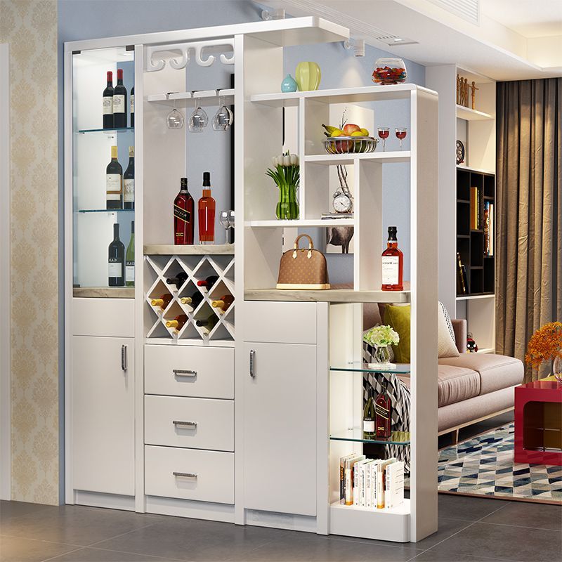 Tủ rượu ngăn phòng khách và bếp