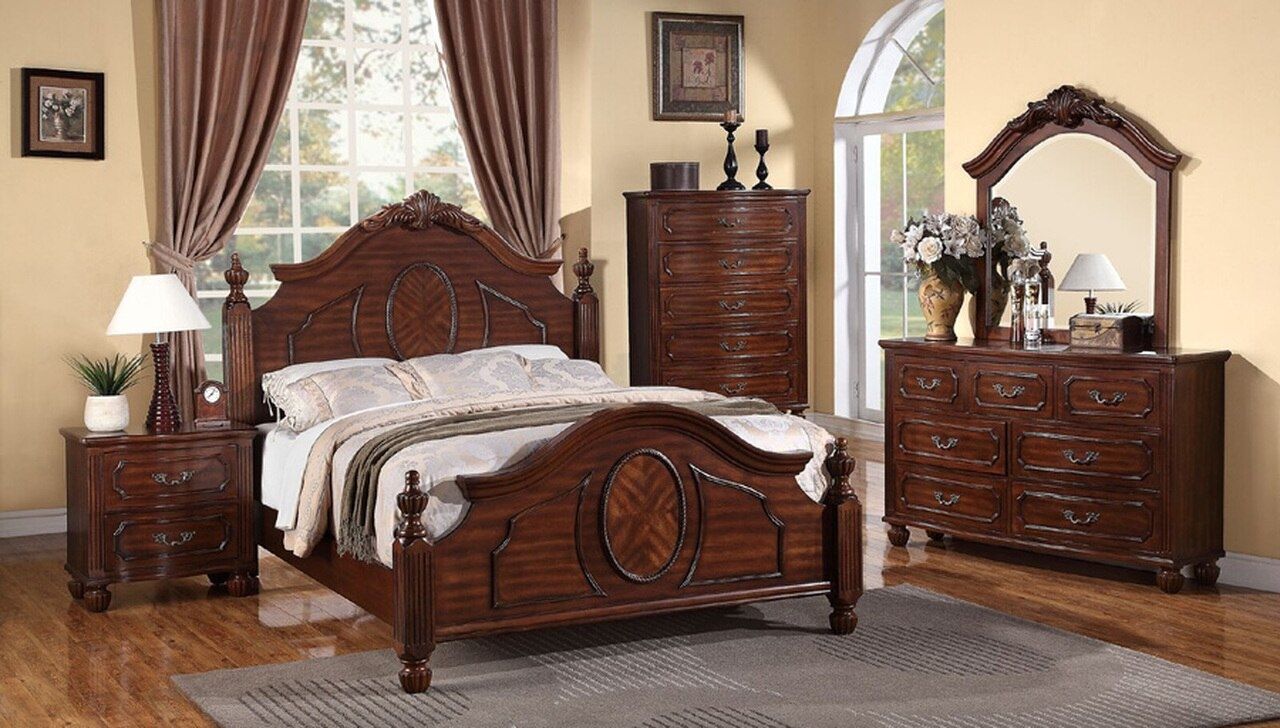 Phòng ngủ gỗ tự nhiên phong cách cổ điển