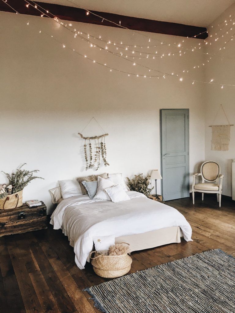 Phòng ngủ muốn chill hãy decor thêm thảm lót sàn tinh tế