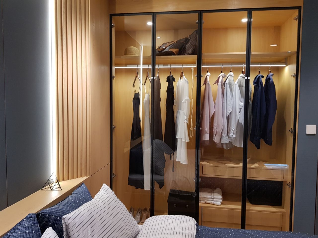Kích thước tủ áo thường đa dạng để phù hợp với từng không gian