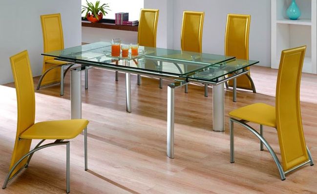 Mẫu 19: Mẫu bàn ăn mặt kính dài hình chữ nhật kết hợp ghế màu vàng cá tính