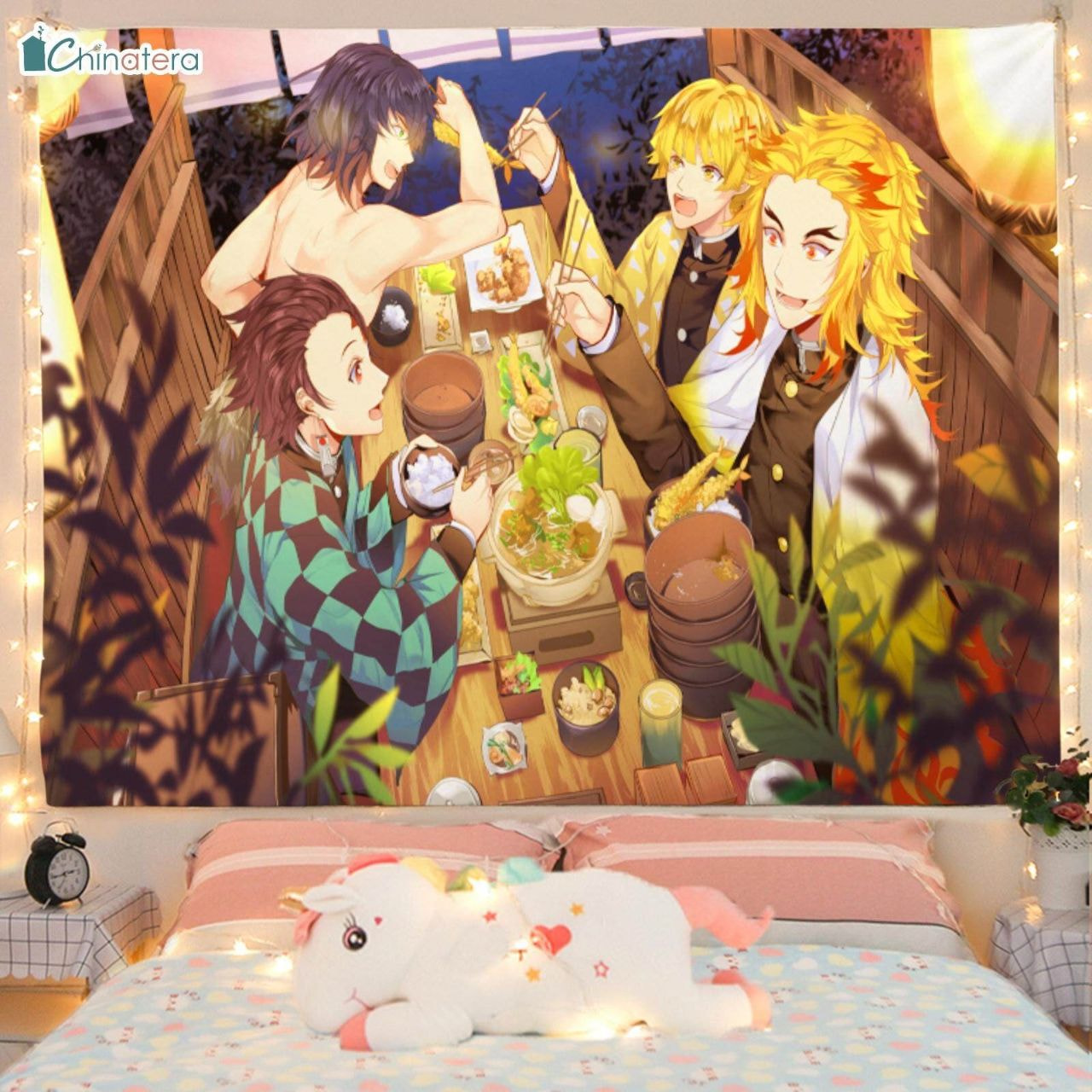 Mẫu 3: Ấn tượng với mẫu phòng anime với thiết kế tranh treo đầu giường gắn led rực rỡ