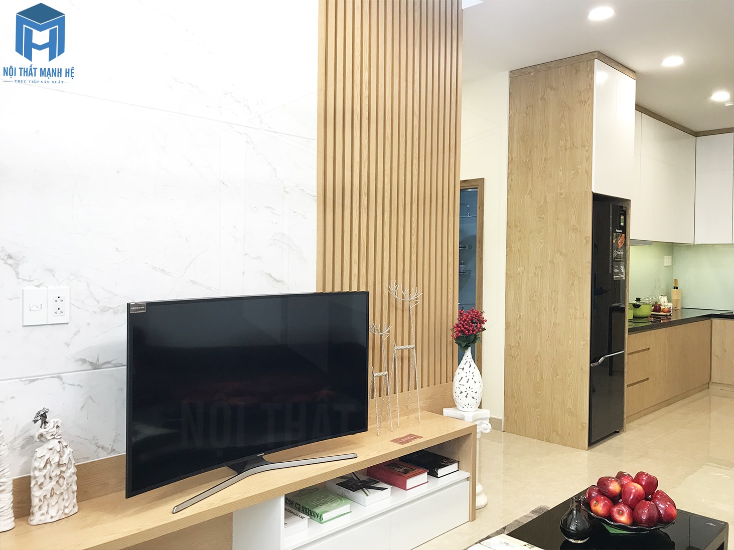 Vách ốp tường sau tivi phòng khách