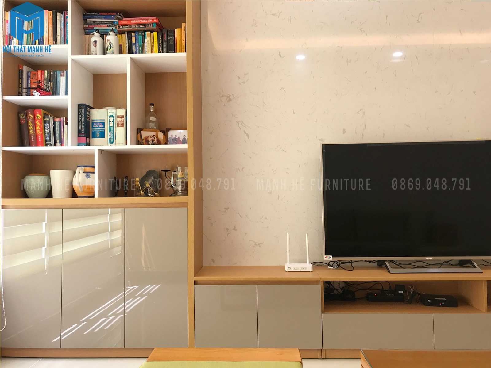 kệ tivi và kệ sách phòng khách