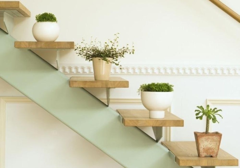 Trang Tri Cau Thang 1