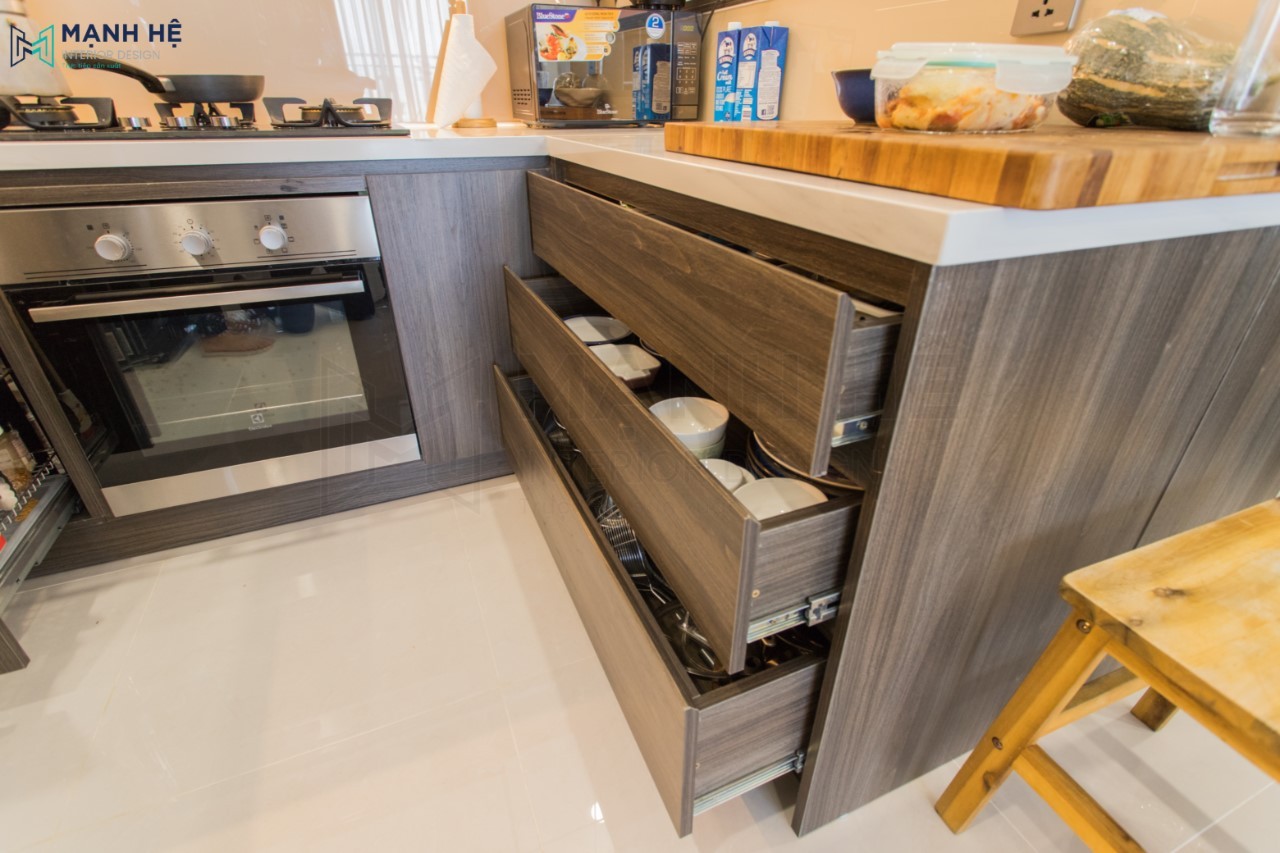 Hoàn thiện thi công nội thất chung cư Sunrise Riverside phòng bếp tủ bếp chữ L