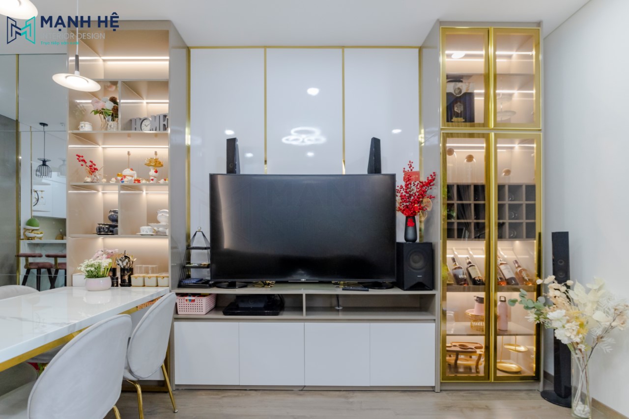 Hệ tủ tivi kết hợp tủ rượu và tủ trang trí cửa kính trong suốt sang trọng