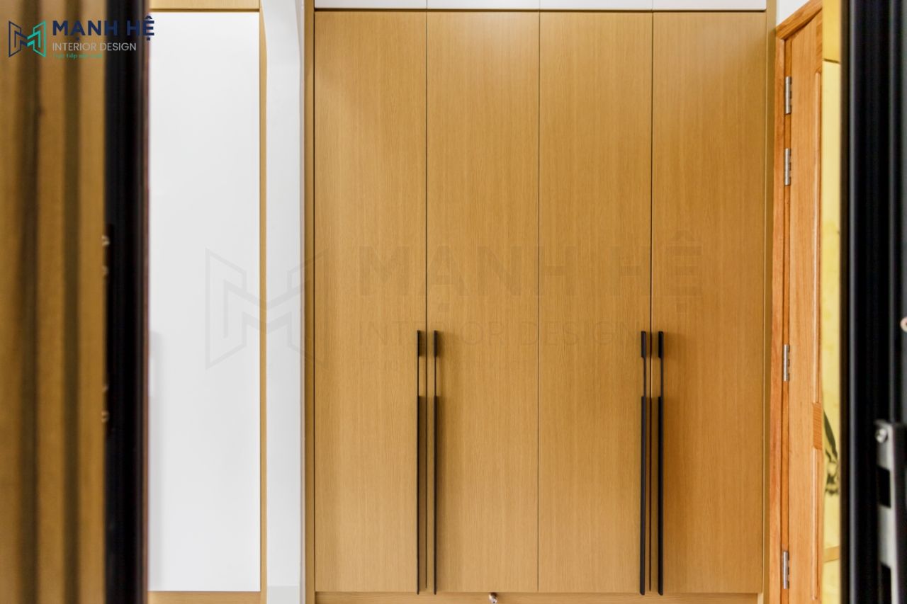 Thi Cong Noi That Nha Pho Thực tế phòng ngủ nhà phố từ chất liệu gỗ công nghiệp lẫn gỗ tự nhiên