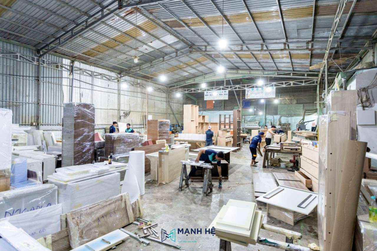 Quy mô xưởng sản xuất Mạnh Hệ lớn với những mẫu ván gỗ đa dạng để bạn dễ dàng lựa chọn