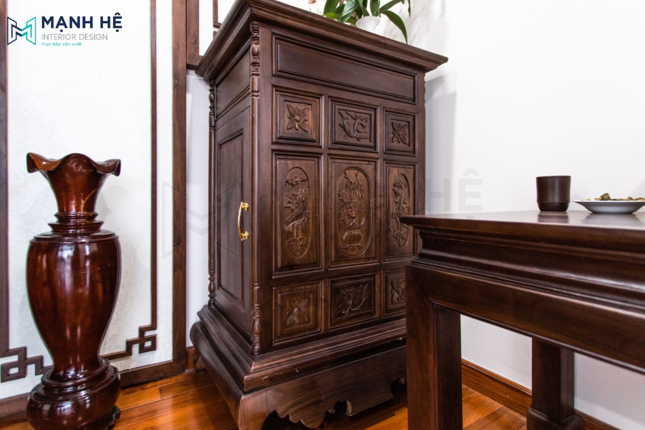 Thi Cong Noi That Nha Pho Bố trí tủ thờ hợp lý sát góc vừa vẫn đảm bảo sự tôn nghiêm vừa đảm bảo không gian