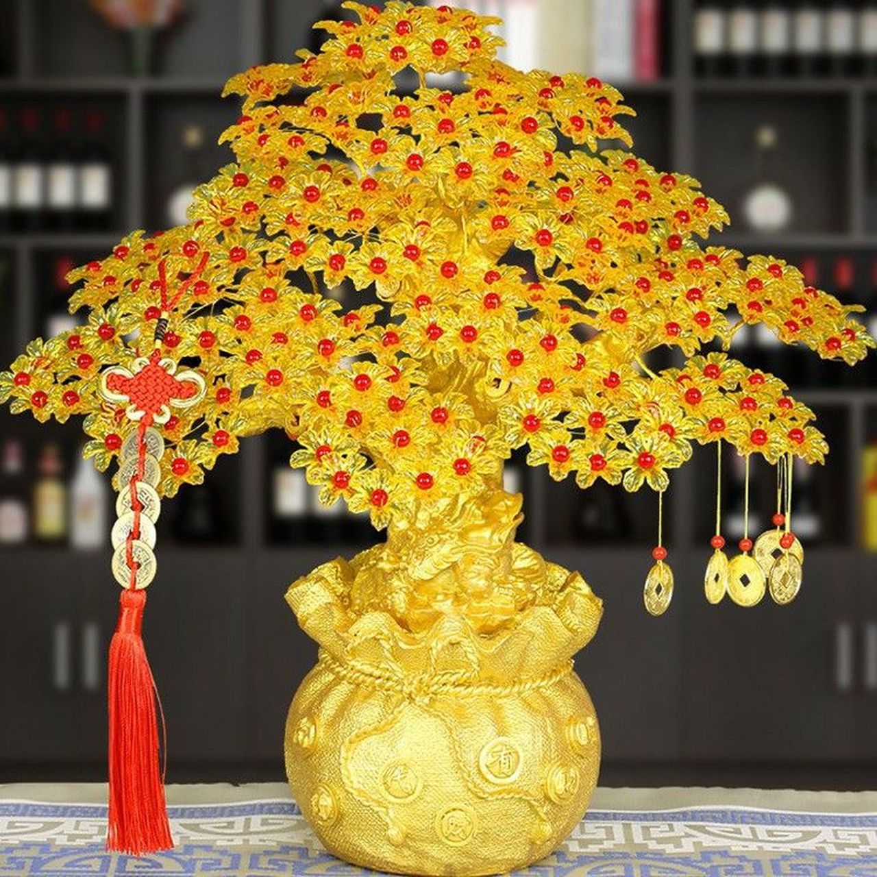 Trang trí nhà ngày tết với cây kim tiền vàng phong thủy giúp thu hút tài lộc, may mắn