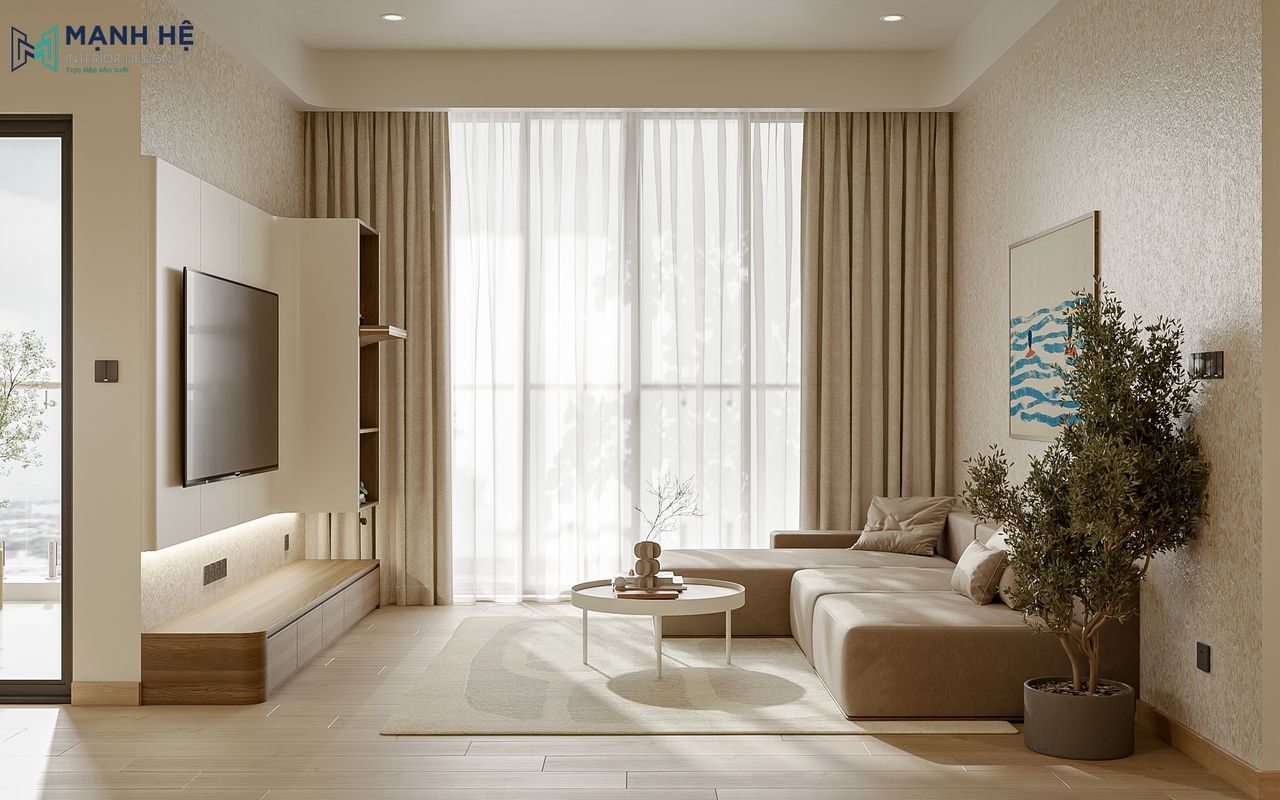 Phòng khách chung cư thiết kế phong cách Japandi với sofa be sát tường, tận dụng ánh sáng tự nhiên từ khung cửa lớn, mang đến không gian thoáng đãng và tinh tế